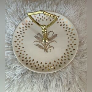 VINTAGE Homer Laughlin Golden Wheat Golden Wheat Single Tier Serving plate.